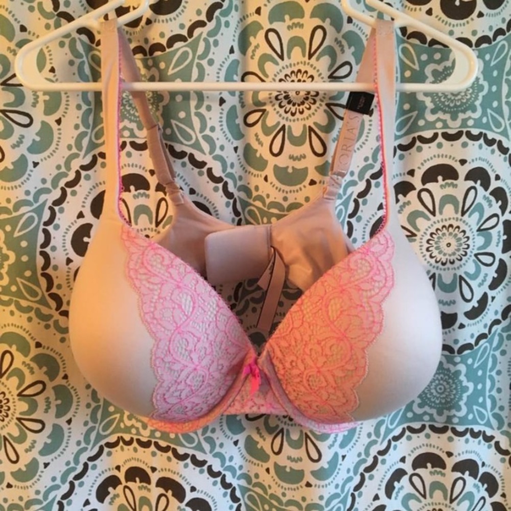 40 ddd Victoria’s Secret bra new with tags